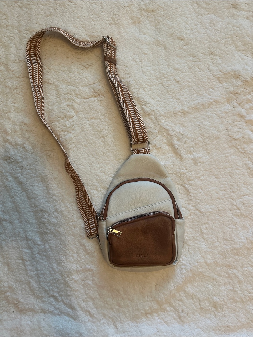 Leather Crossbody Sling Bag in Cream and Brown - Unbranded